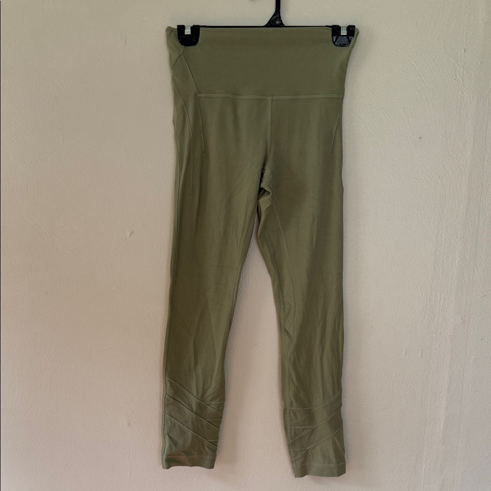 Lululemon light Green Leggings 4